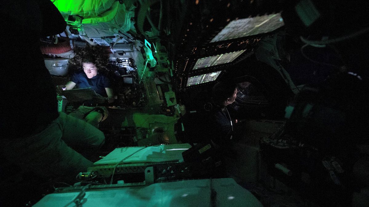 Astronauti na lodi Orion vstoupili do sféry lunárního vlivu